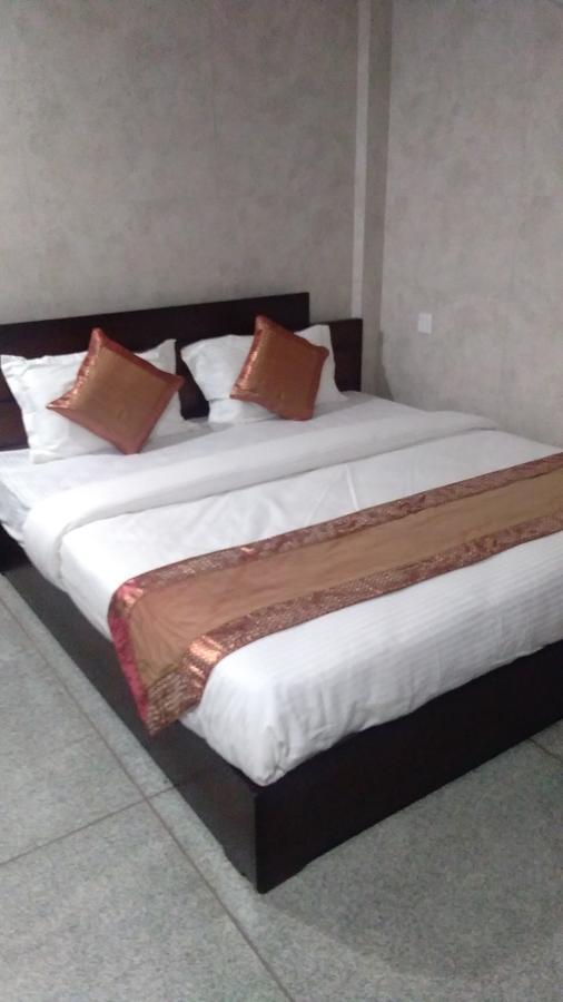 Hotel Silk Haldwani Luaran gambar