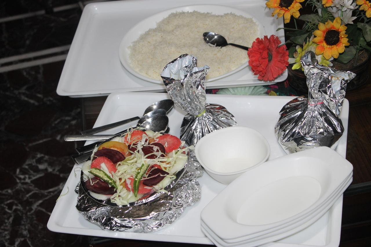 Hotel Silk Haldwani Luaran gambar