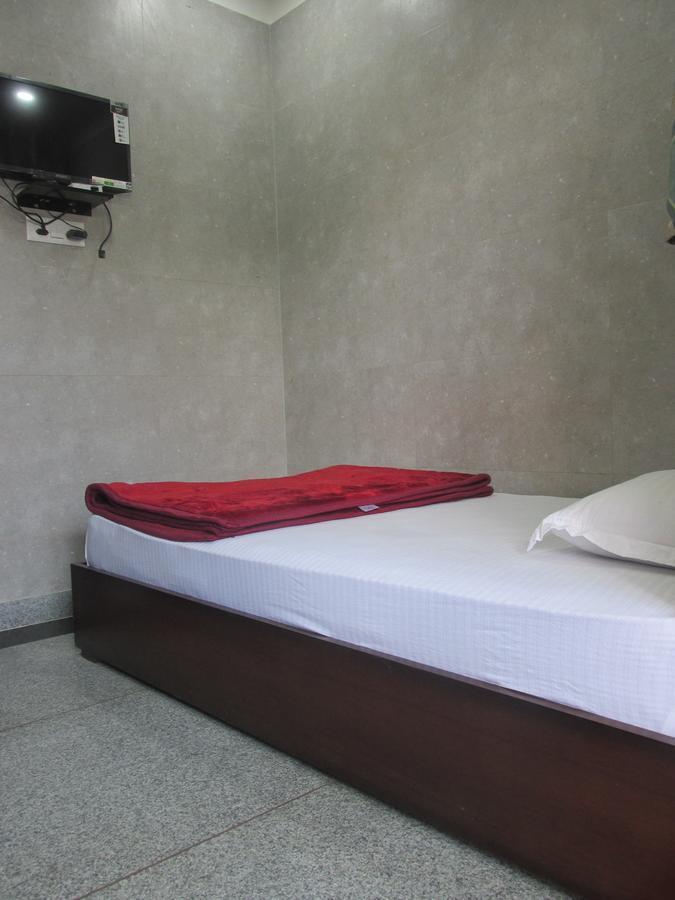 Hotel Silk Haldwani Luaran gambar