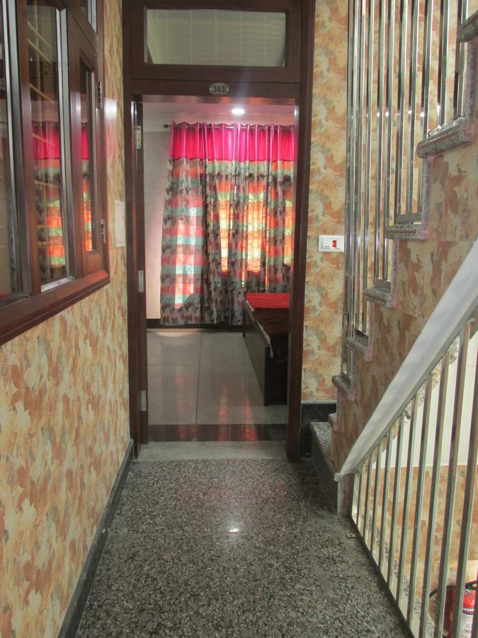 Hotel Silk Haldwani Luaran gambar